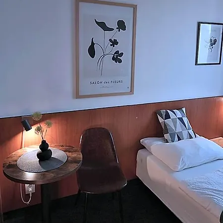 فندق Morava 311 Safarikova 855 *